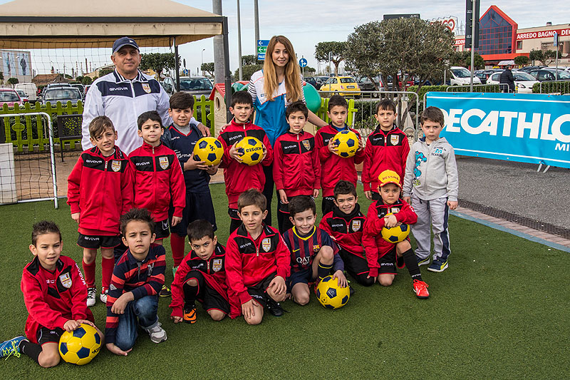 Il Corolla diventa giallo rosso