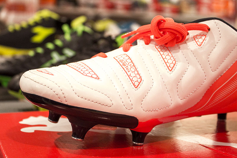 A calcio giochiamo da... Dio