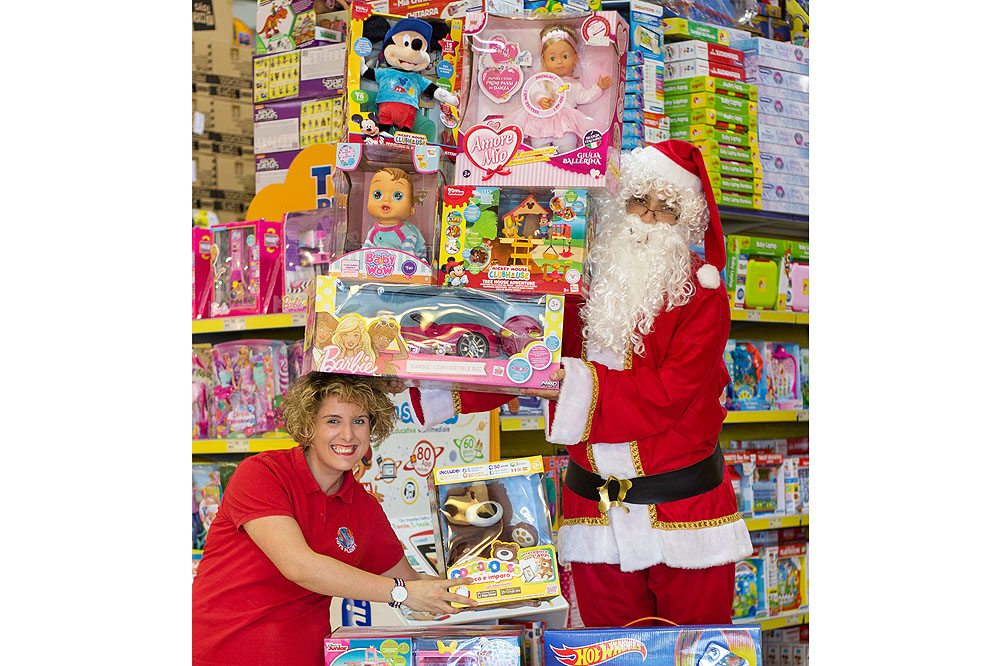 Una montagna di giocattoli