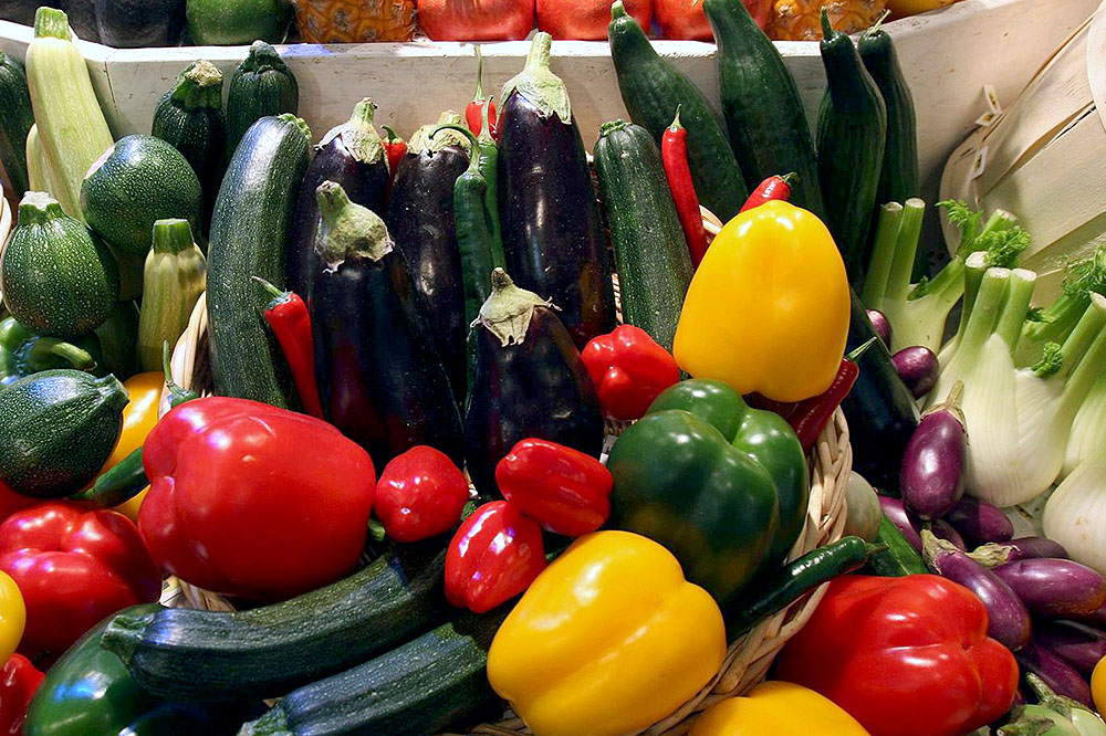 All’Ipercoop siamo 'Brutti ma Buoni'