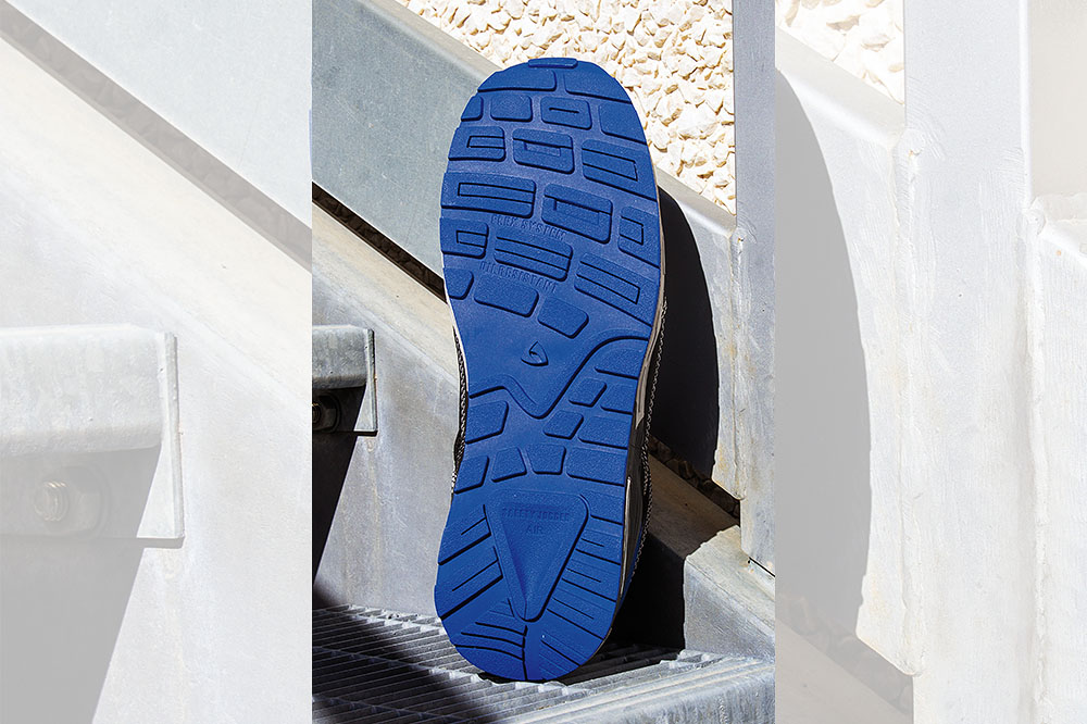 Sicurezza, tutti in piedi